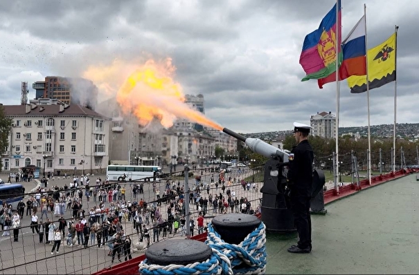 Парад, посвященный 79-й годовщине Победы, прошел в Новороссийске
